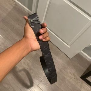 Louis Vuitton belt